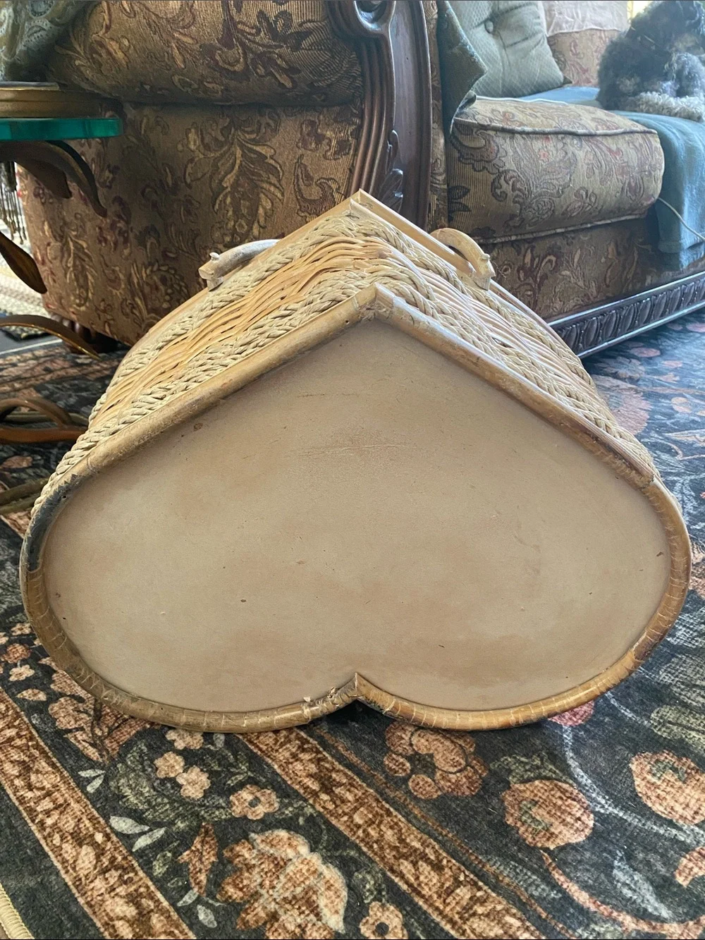 Vintage Heart Shaped Picnic/Sewing/Storage Large Hand-Woven Wicker Basket
